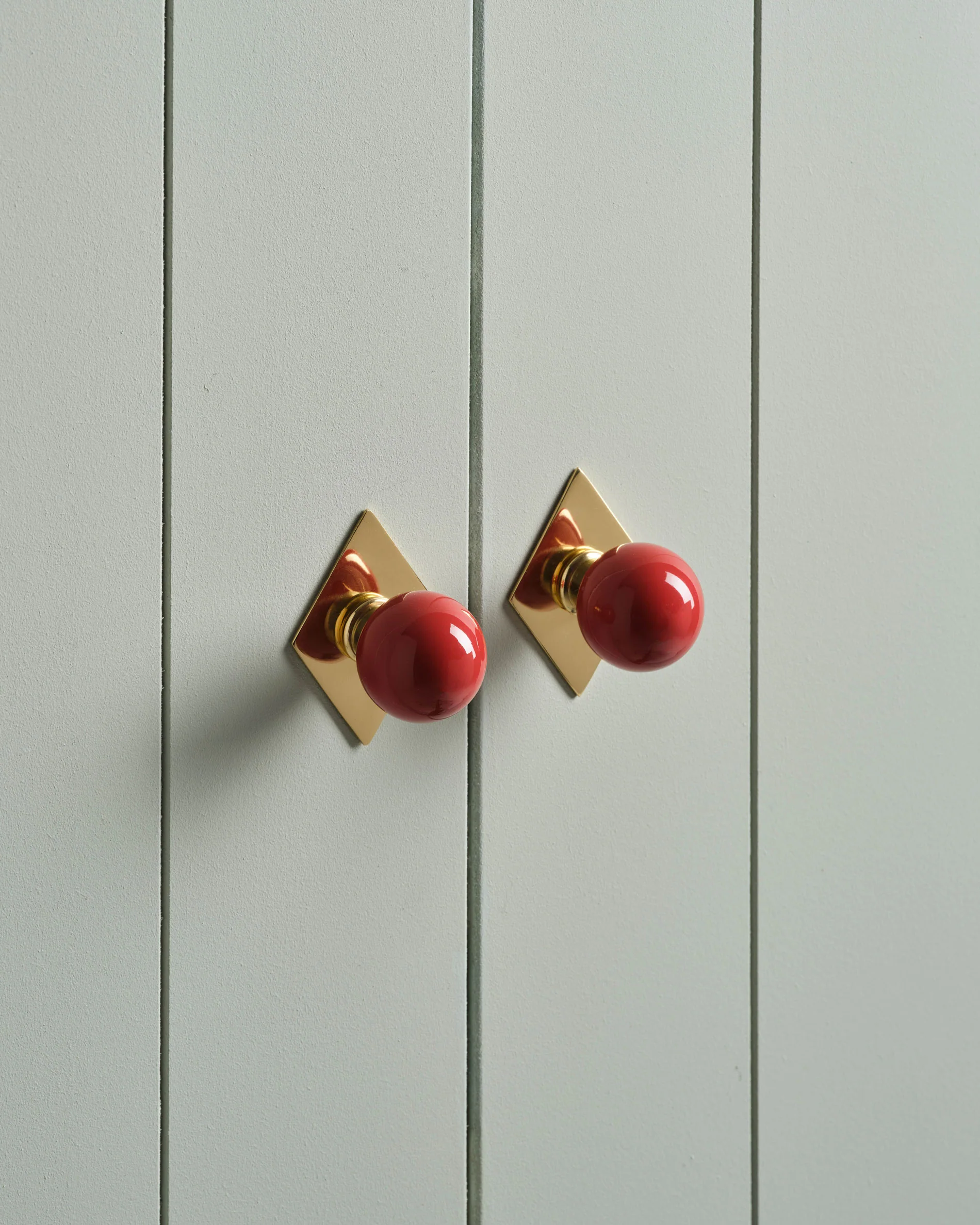 Coloured Knob, Brick, Brass - Image 2